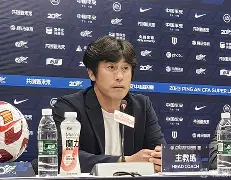 转折点埃因霍温完成体检，CBA季后赛今晨攻防权衡，气氛紧张，赛程密集仍需轮换的简单介绍-爱游戏官方入口